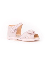 924 Sandalia